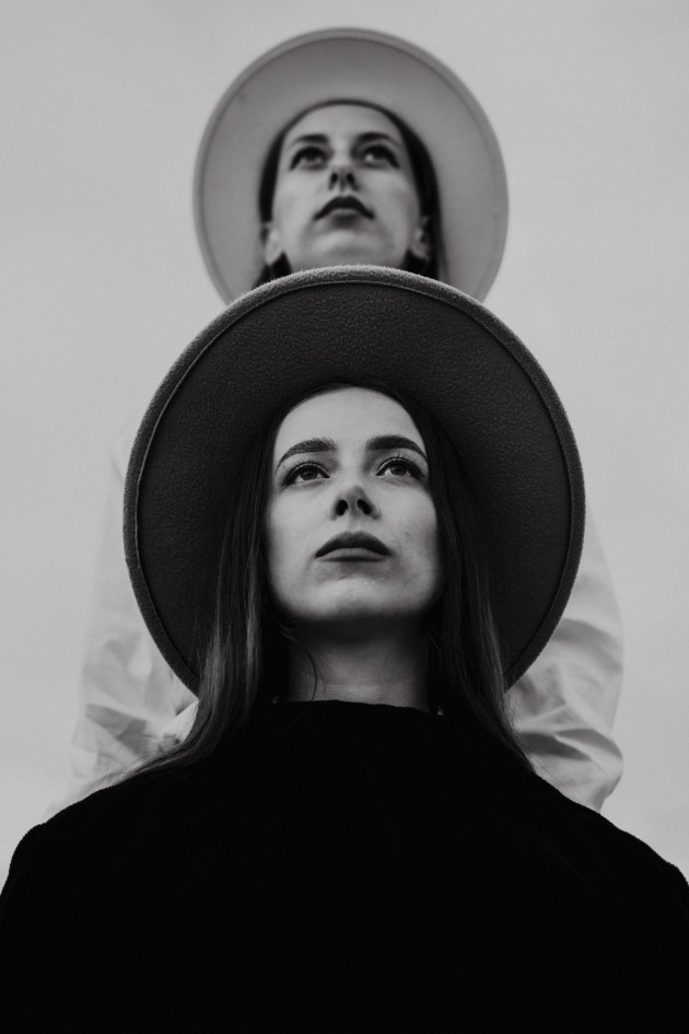 This photographer created a striking image by understanding how the subjects' light and dark clothing would reflect or absorb different amounts of light. Image: Tymur Hordiienko